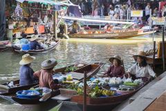 Marché flottant