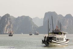 Bateaux dans la Baie d'Halong