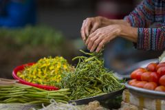 Vendeuse sur le marché